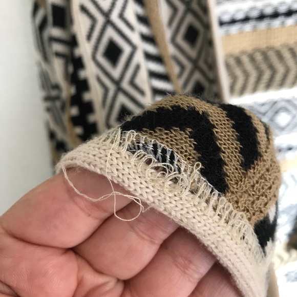 212 New York Knit Asymmetric Patterned Vest - Picture 7 of 7